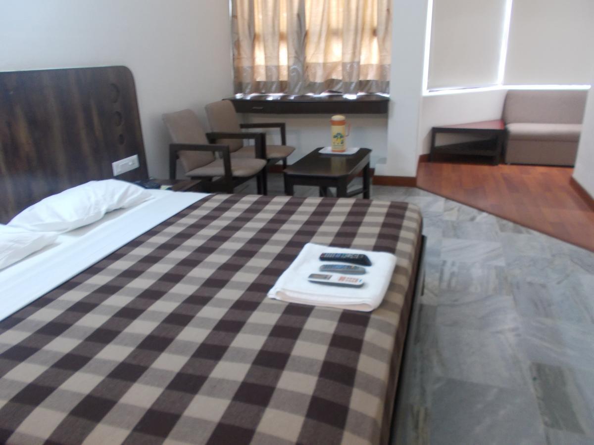 Samrat Residency Hotel Bangalore Exterior photo