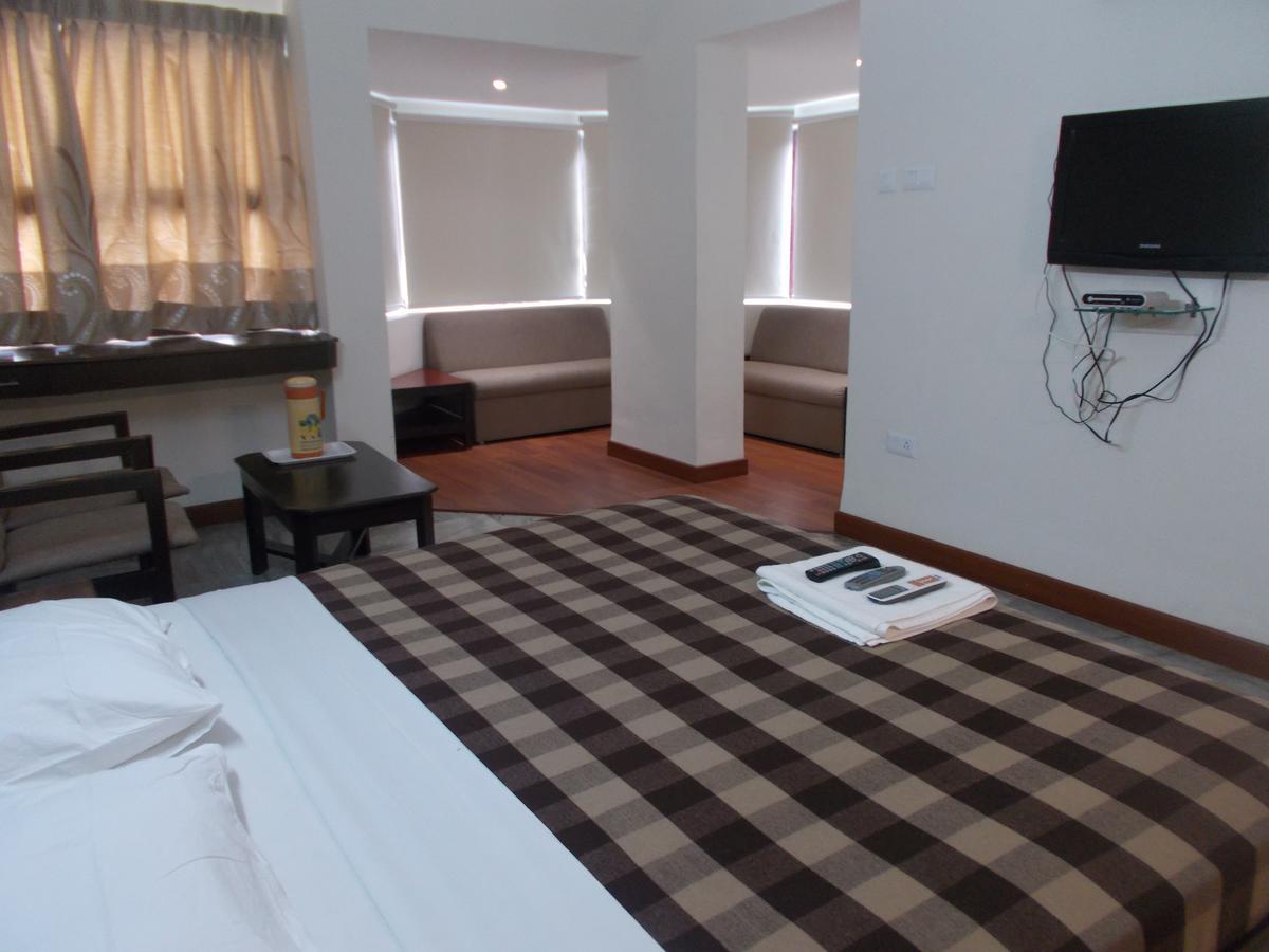Samrat Residency Hotel Bangalore Exterior photo